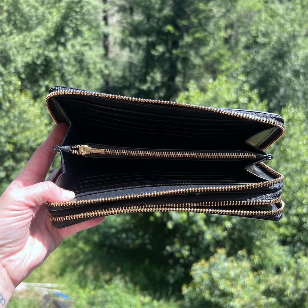 COACH Double Zip-Around Travel Wallet Signature Canvas BLK/BRN w Gold Hardware - Picture 10 of 12